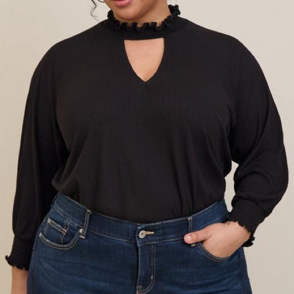 NWT Torrid Black Keyhole Ruffle Blouse